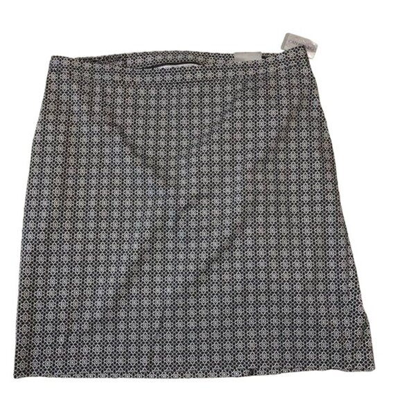 Catherines Skirt Womens 2X NEW Black Patterned Lightweight - Picture 3 of 12
